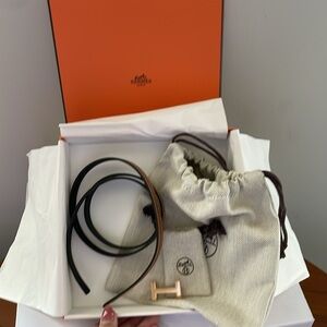 NEW & AUTHENTIC- HERMES FOCUS BELT BUCKLE & REVERSIBLE LEATHER STRAP